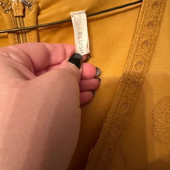 Pinkblush Golden Yellow Lace Dress - Picture 4 of 5